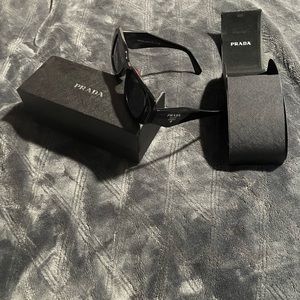 Prada sun glasses unisex BRAND NEW